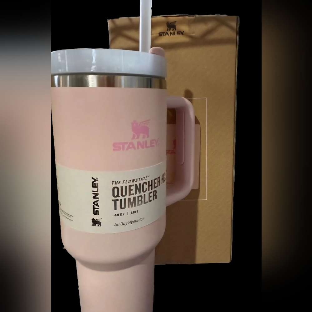 Stanley 40 Oz Light Pink Travel Mug NEW IN BOX